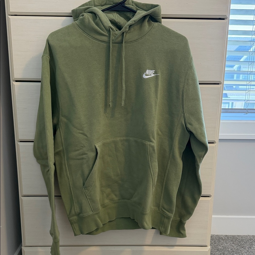 Nike Men's Olive Green Pullover Hoodie